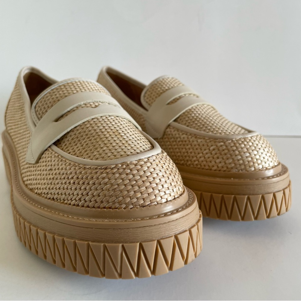 Schutz Viola Weekend Cream Loafers Size 8.5 - Picture 4 of 13